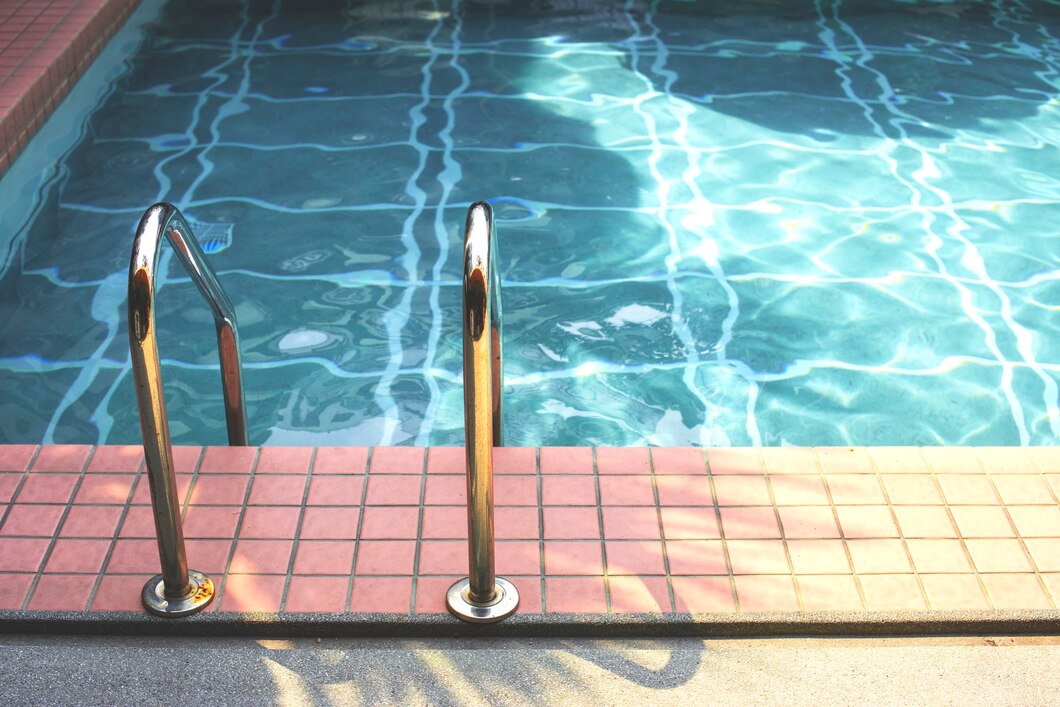Jak wybrać idealne urządzenie do utrzymania czystości w basenie?