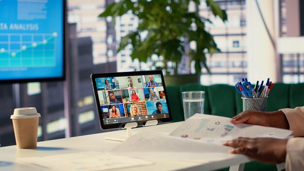 Webinar jako klucz do sukcesu w inwestowaniu w nieruchomości nad jeziorem