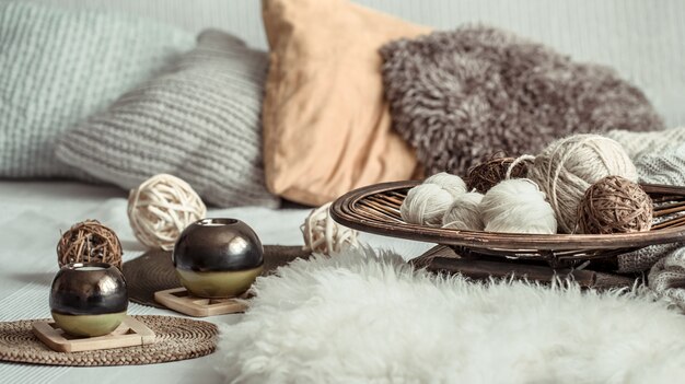 Przemyślane detale w sypialni i łazience: klucz do stworzenia przytulnej przestrzeni domowej